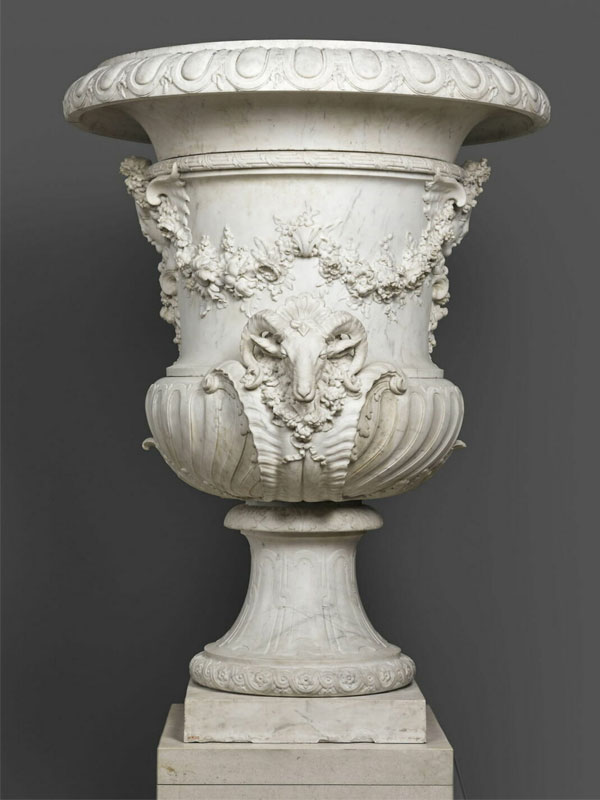 Artistic FRP Showpiece