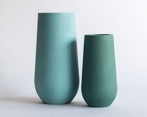 CONICAL SHAPED PLANTER